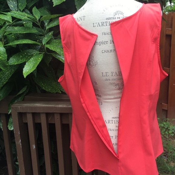 Modcloth sleeveless blouse in size 2X. - Picture 6 of 13